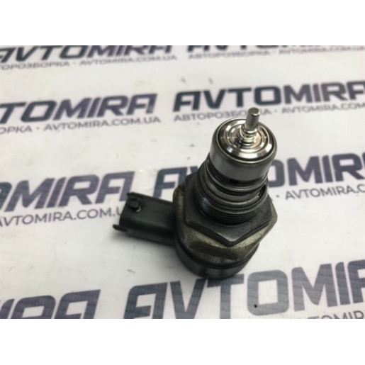Клапан тиску палива на рампі Hyundai Santa FE II 2.2 CRDI 2009-2012 0281006037